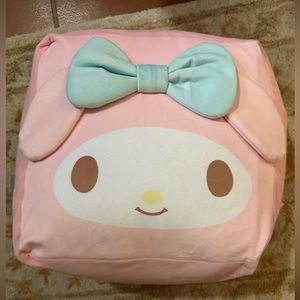Set of 2 Sanrio items